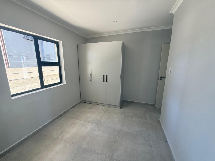To Let 2 Bedroom Property for Rent in Parklands East Western Cape